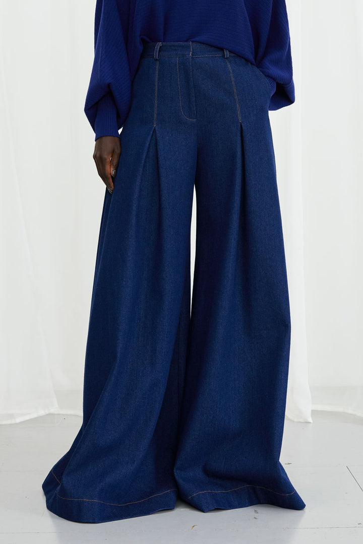 Pantalon Honesty Opens, pantalon large en denim indigo