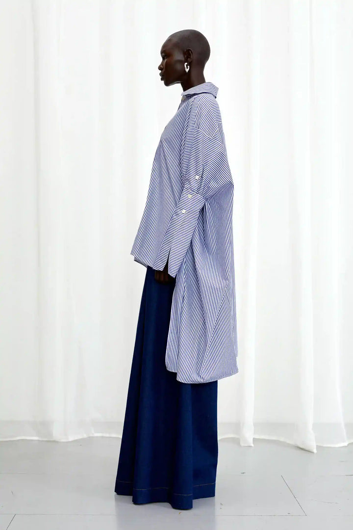 Emotive Shirt, blau gestreiftes Oversize-Shirt aus Baumwolle