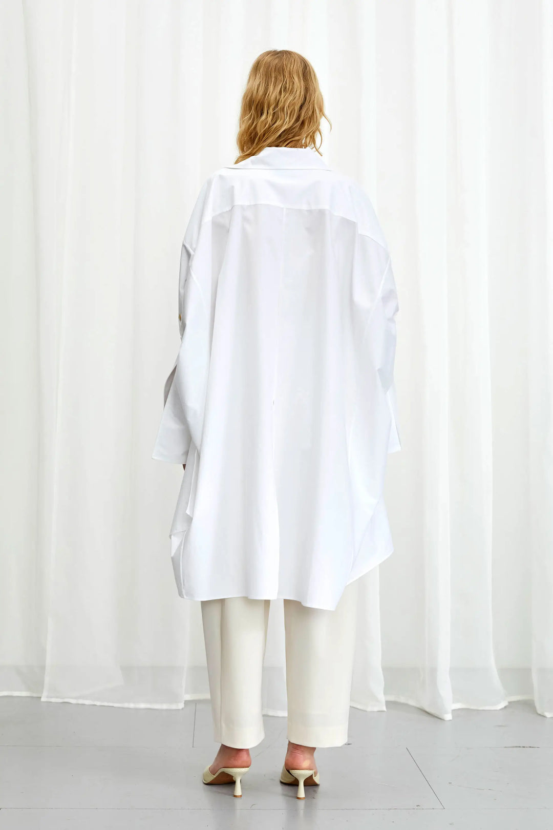 Emotive Shirt, weißes Oversize-Shirt aus Baumwolle