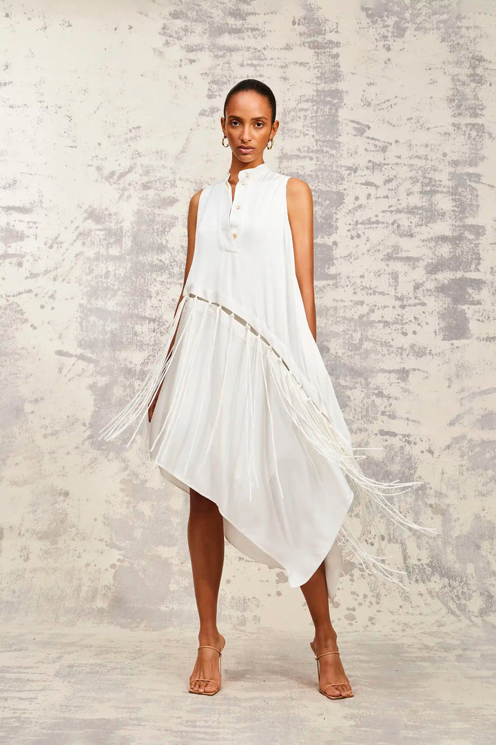 Robe fusionnée, robe à franges en satin ivoire